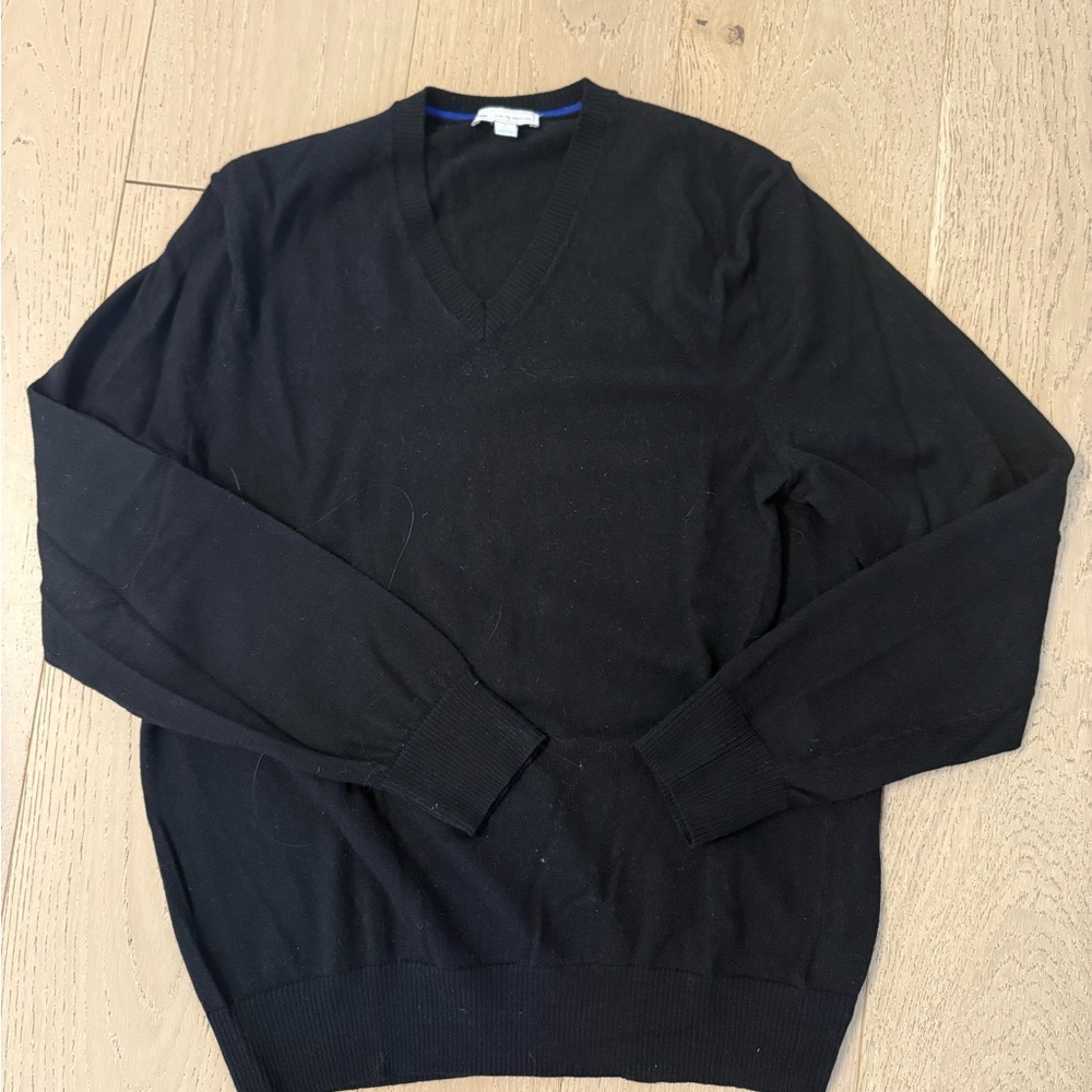 GAP Men's Charcoal V-Neck Sweater